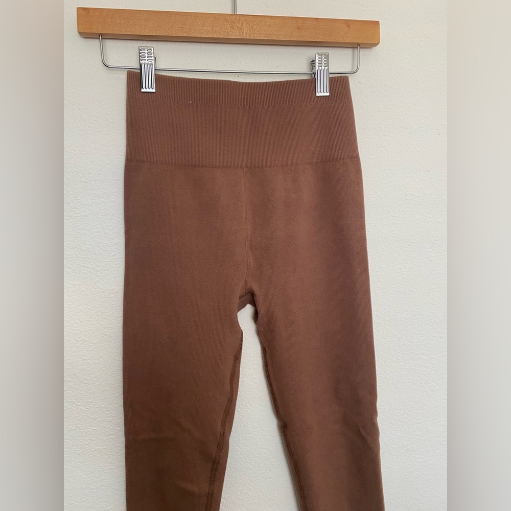 Everlane Work Out Set - Picture 7 of 7